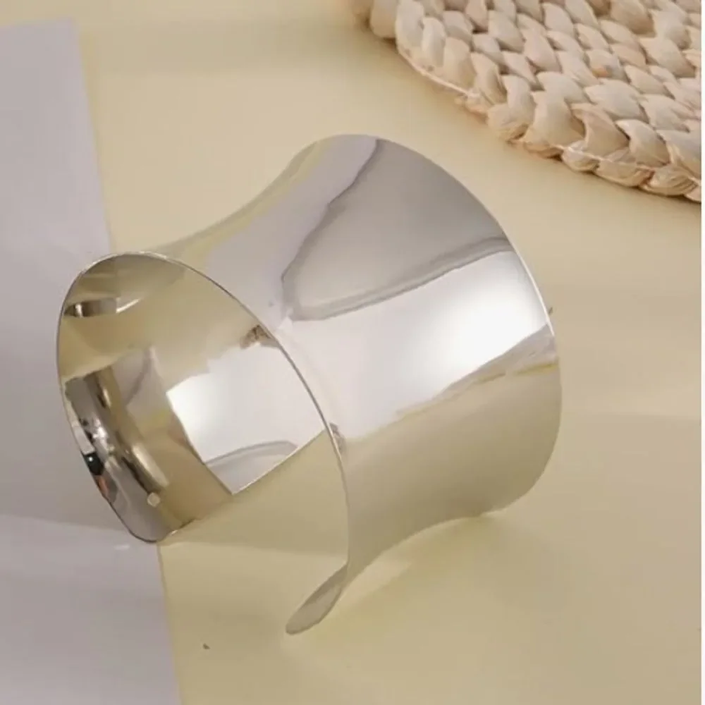 Silver statement bangle